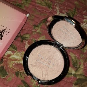 Becca Shimmering Skin Protector